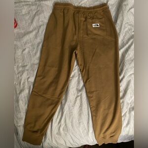 NWT The NorthFace sweats